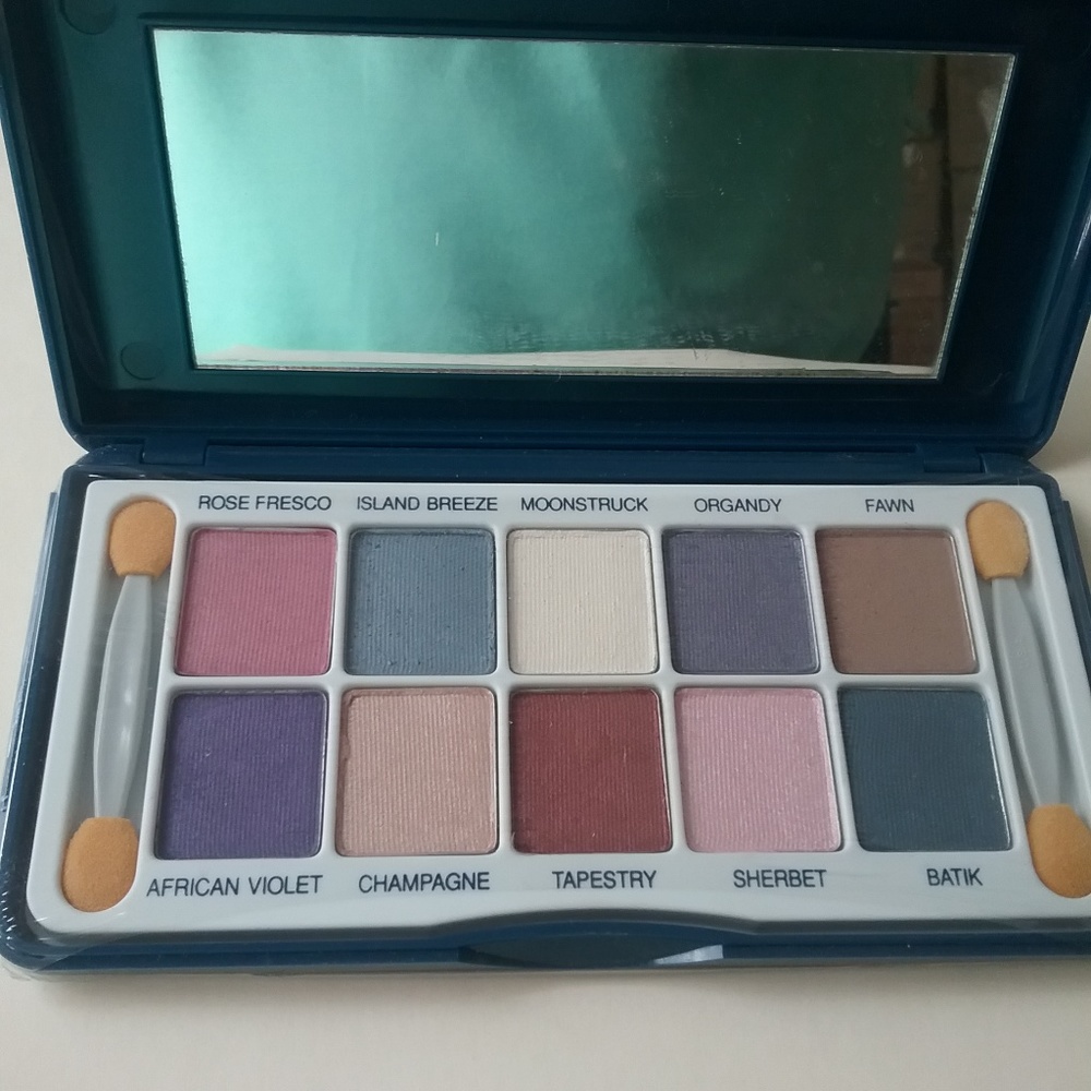 Almay Eye Color Collection - Picture 2 of 3